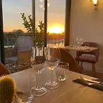 Côte Garonne Le Balcon Des Dames -hôtel Et Restaurant- Fauillet Marmande - Vue Panoramique Bord De Garonne Climatisées 3*