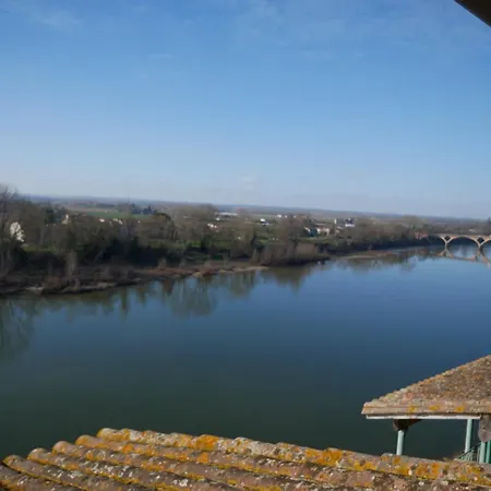 Restaurant Cote Garonne Le Balcon Des Dames - Fauillet Marmande - Vue Panoramique Bord De Garonne Climatisees Tonneins