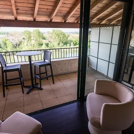 Hotel Restaurant Cote Garonne Le Balcon Des Dames - Fauillet Marmande - Vue Panoramique Bord De Garonne Climatisees