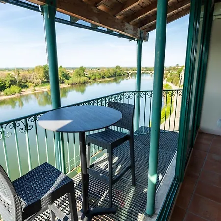 Restaurant Cote Garonne Le Balcon Des Dames - Fauillet Marmande - Vue Panoramique Bord De Garonne Climatisees 3*
