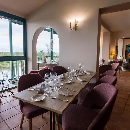 Restaurant Cote Garonne Le Balcon Des Dames - Fauillet Marmande - Vue Panoramique Bord De Garonne Climatisees Hotel