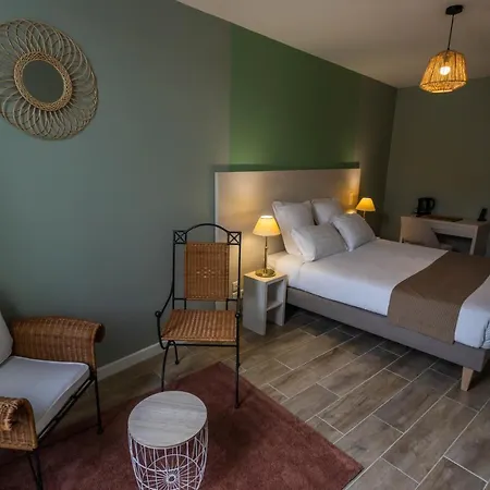 Cote Garonne Le Balcon Des Dames -Hotel Et Restaurant- Tonneins Fauillet Marmande - Panorama Sur Garonne-Climatise- Accueil Velo- Soiree Etape- Chambre Famille- Etape Et Sejour Touristique-