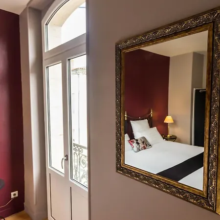 Hotel Cote Garonne Le Balcon Des Dames -Hotel Et Restaurant- Tonneins Fauillet Marmande - Panorama Sur Garonne-Climatise- Accueil Velo- Soiree Etape- Chambre Famille- Etape Et Sejour Touristique- Tonneins
