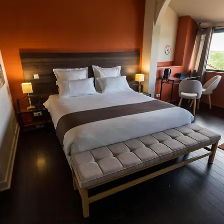 Cote Garonne Le Balcon Des Dames -Hotel Et Restaurant- Tonneins Fauillet Marmande - Panorama Sur Garonne-Climatise- Accueil Velo- Soiree Etape- Chambre Famille- Etape Et Sejour Touristique-