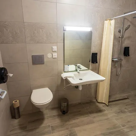 Côte Garonne Le Balcon Des Dames -hôtel Et Restaurant- Fauillet Marmande - Vue Panoramique Bord De Garonne Climatisées Tonneins