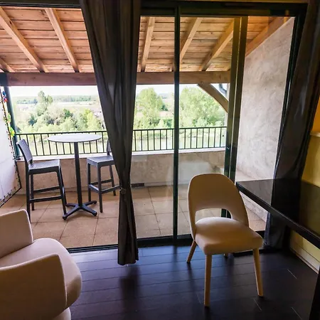 Hotel Cote Garonne Le Balcon Des Dames -Hotel Et Restaurant- Tonneins Fauillet Marmande - Panorama Sur Garonne-Climatise- Accueil Velo- Soiree Etape- Chambre Famille- Etape Et Sejour Touristique- 3*